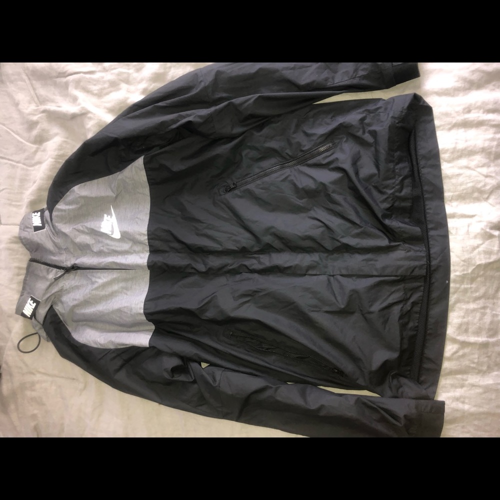 nike windbreaker jacket